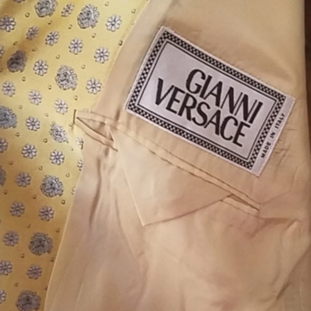 Vintage VERSACE Unisex Runway Blazer- Rare & Collectible! - Picture 6 of 12